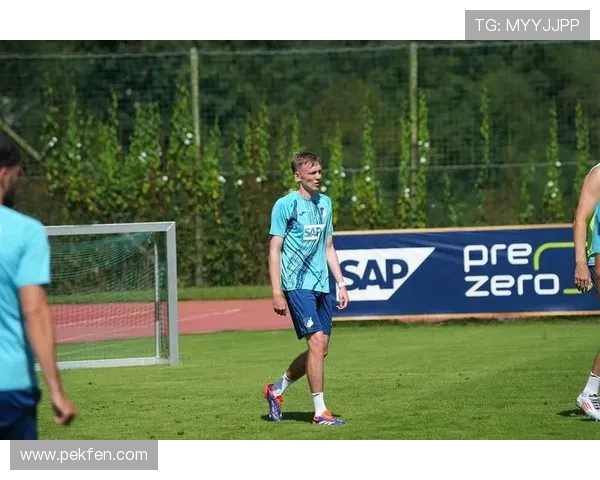 马特乌斯批评多特防守失误频繁 认为该为表现不佳承担责任