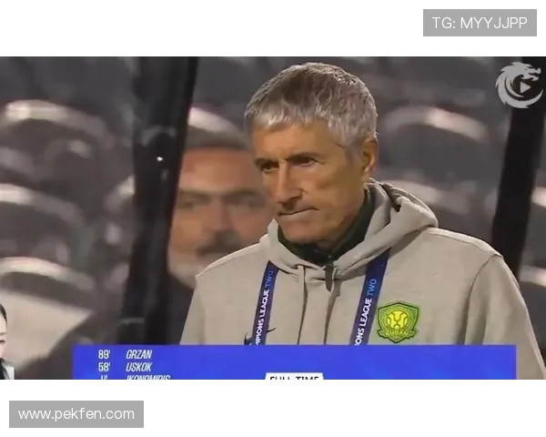 国安远征军赛后谢场高喊杨立瑜为中心激动支持球队新气象